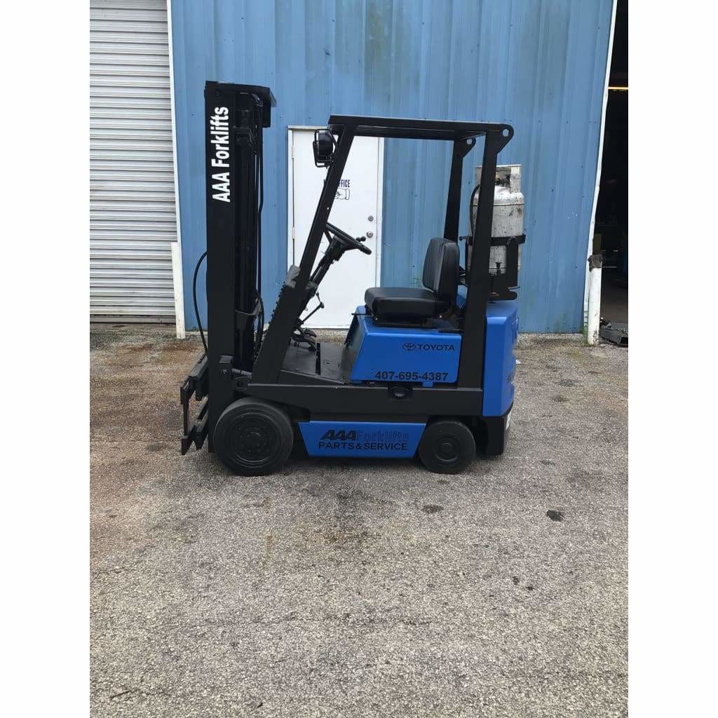Toyota 40-3FGC15 3000 lb. LPG Forklift w/ Sideshift & Triple Mast 188 - Forklifts